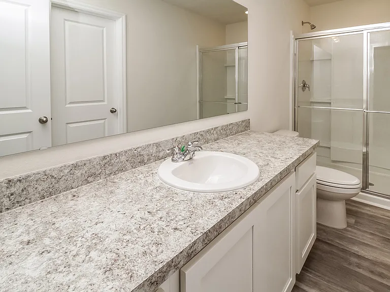 Lincoln Oaks — Photo 13