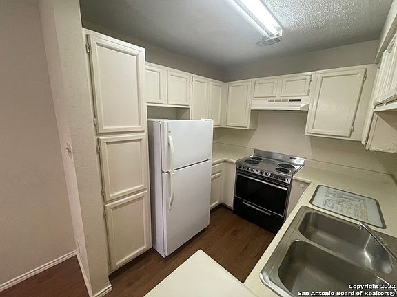 4th image of 4107 Medical Dr APT 1104