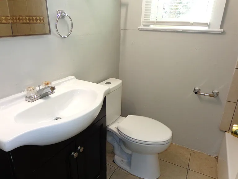 307 W Little Creek Rd #C — Photo 13