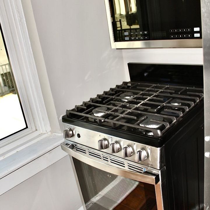 1st image of 176 N Broadway #1