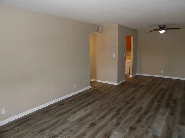 434 Harrodswood Rd #10 — Photo 9