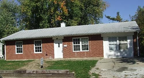 2nd image of 9520 E 39th Pl