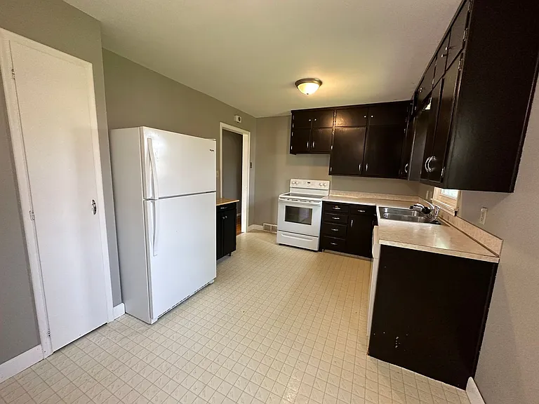 108 Seminole Ave — Photo 1