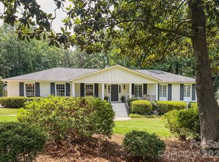 1301 E Barden Rd, Charlotte, NC 28226