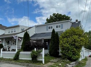 1150 Bruce St, Washington, PA 15301