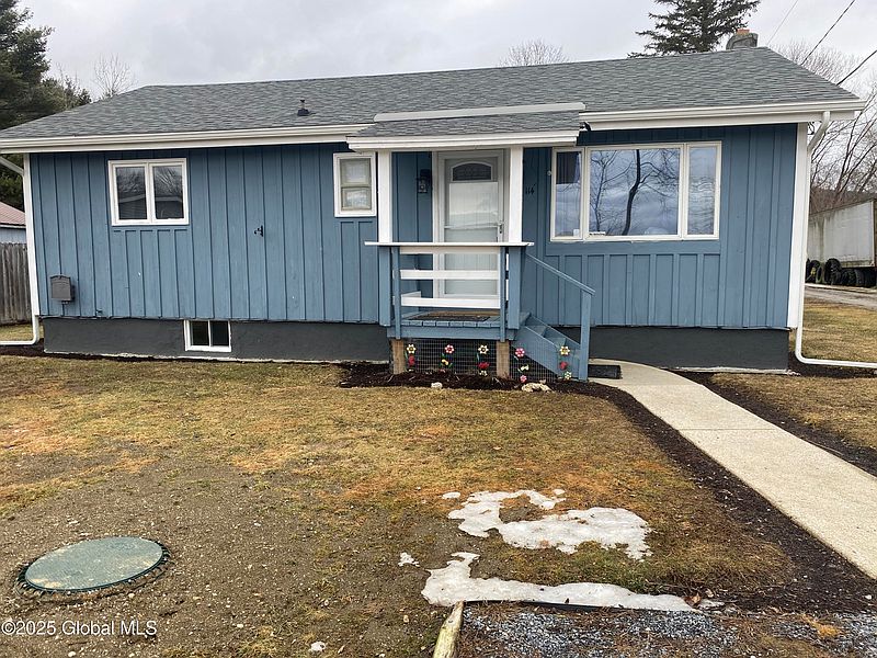 2nd image of 114 Plains Road