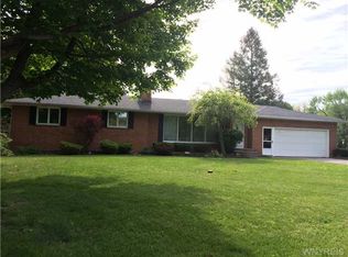 455 Meadow Ln, Alden, NY 14004