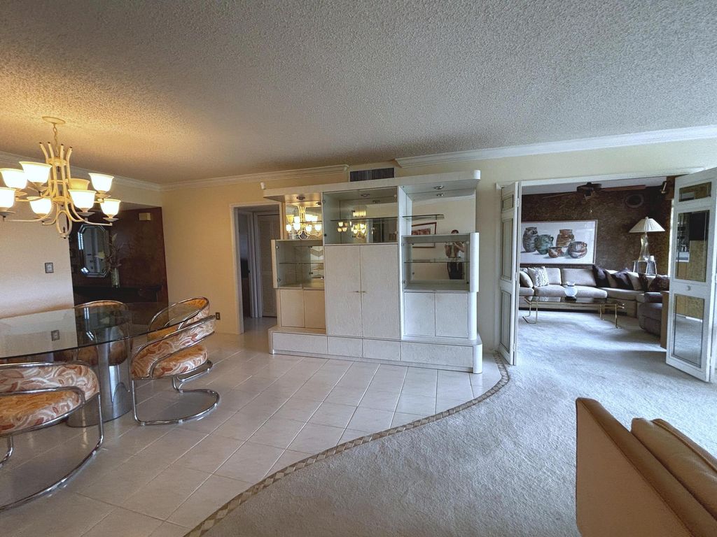 3930 OAKS CLUBHOUSE Drive #506, photo 6