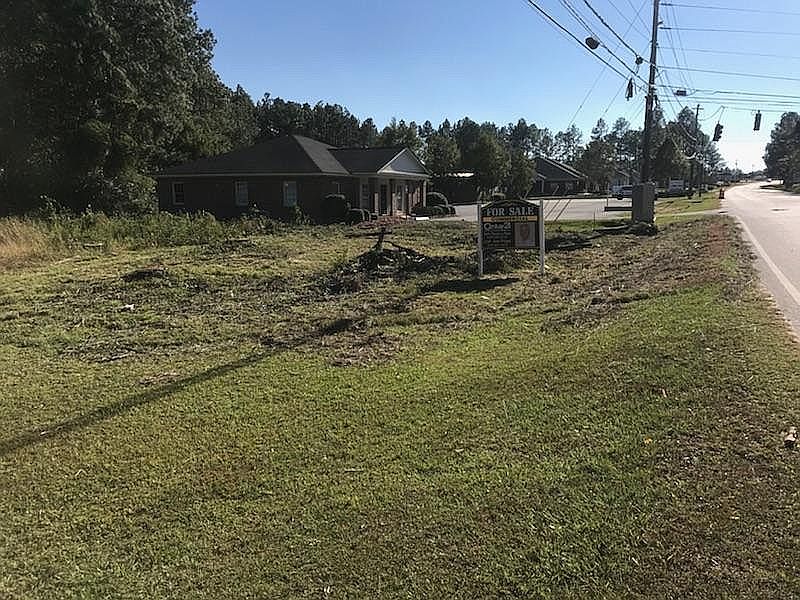 2nd image of 1900 Old Ocilla Rd