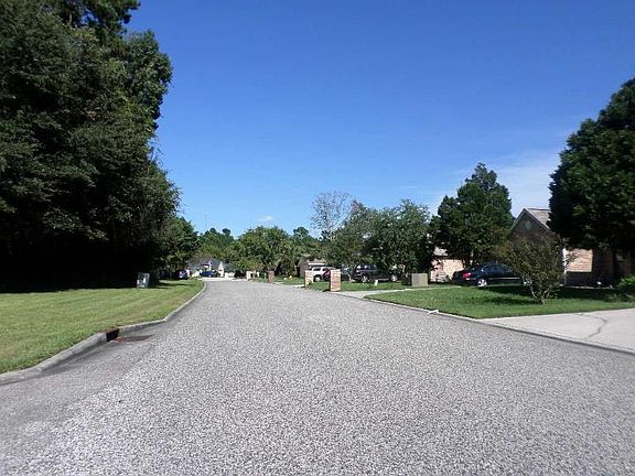 4th image of 11596 Alexis Forest Dr