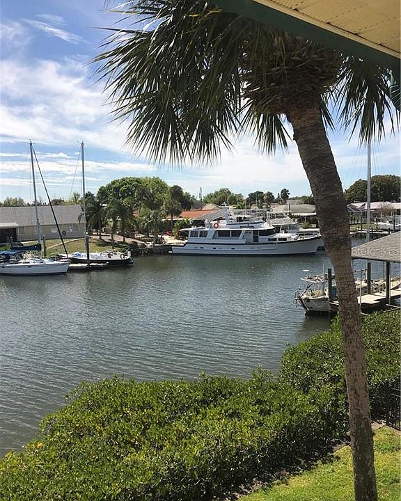 1st image of 668 Yardarm Dr #33