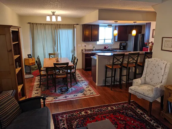 83 Crystal Park Rd APT C, Manitou Springs, CO 80829