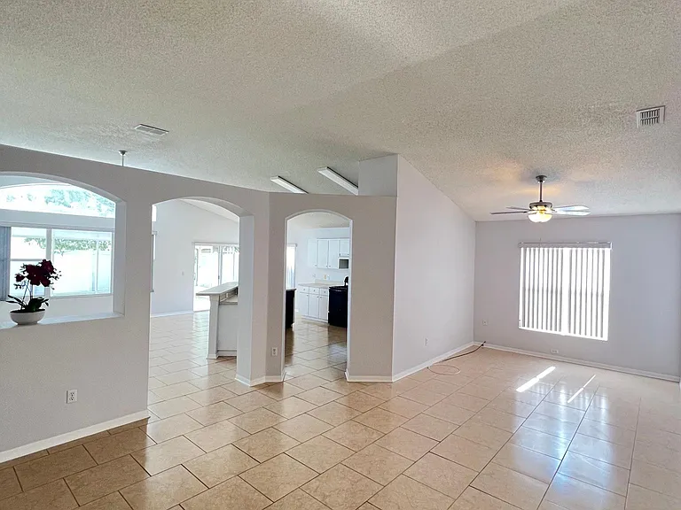 13709 Staghorn Rd — Photo 19