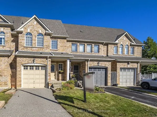 34 Gateway Ct, Whitby, ON L1R 3M9