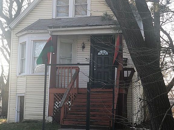 3rd image of 6218 S Wolcott Ave