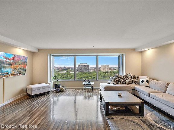 5th image of 1300 E Lafayette St APT 1509