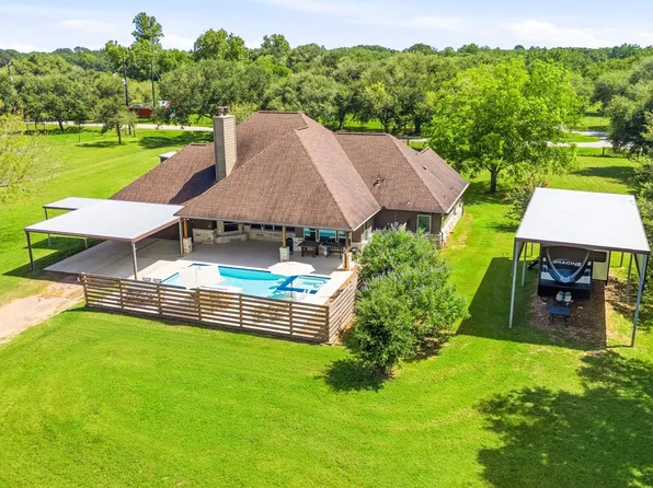 2603 River Rd, Sealy, TX 77474