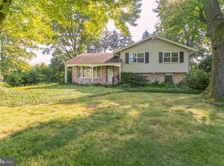 1670 Sheffield Dr, Blue Bell, PA 19422