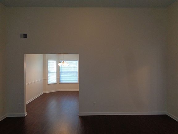 3rd image of 4539 Persian Ct