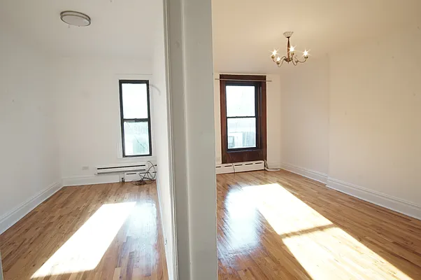 Rented by Harris Philip NYC | media 51