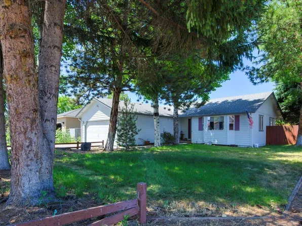981 SE 3rd St, Prineville, OR 97754