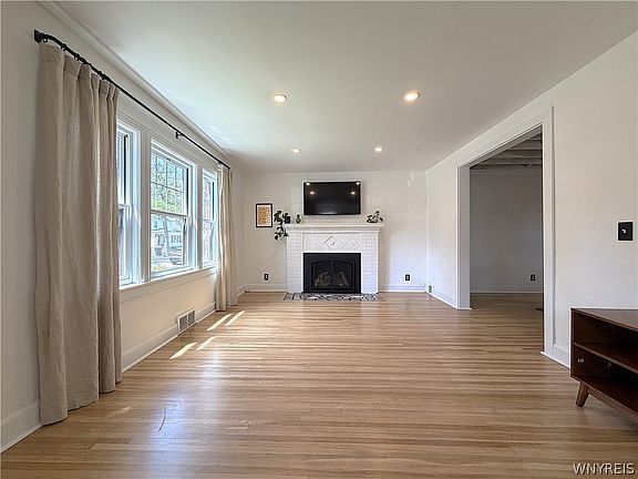 3rd image of 63 Washington Ave
