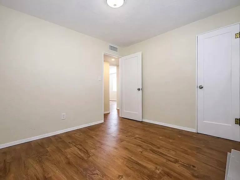 3733 E March Pl — Photo 4