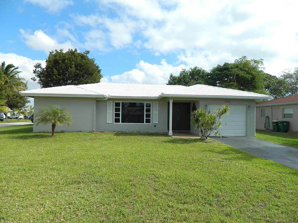 1st image of 8206 NW 106th Ave