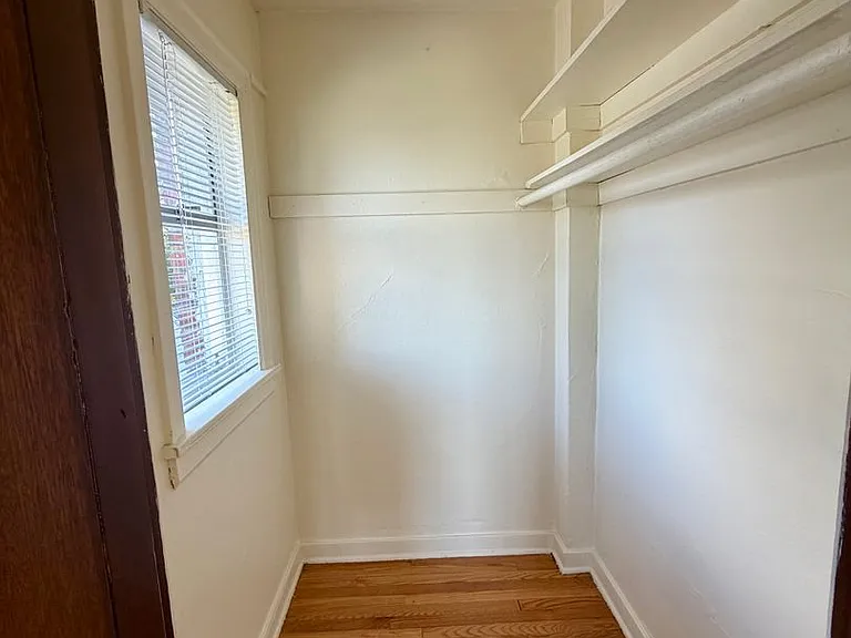 8008 Greenwood Ave N — Photo 6