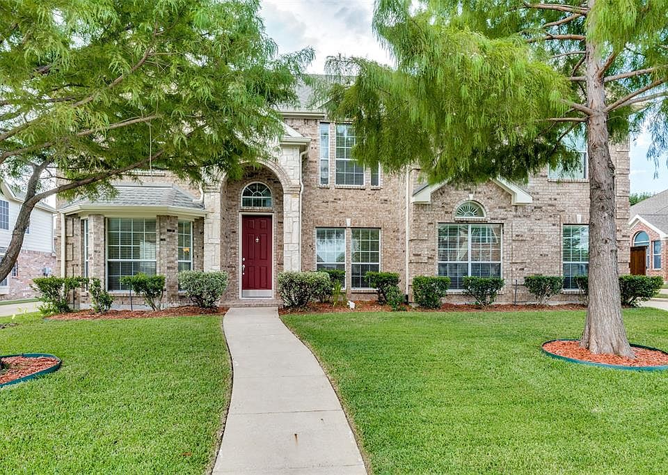 1st image of 604 Memorial Hill Way