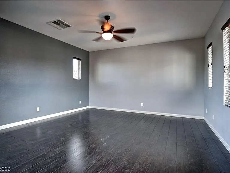 10471 Foggy Glen Ave — Photo 12