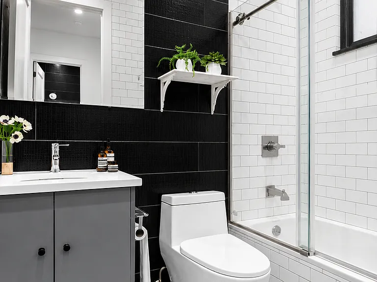 1270 Hancock St #2 — Photo 6