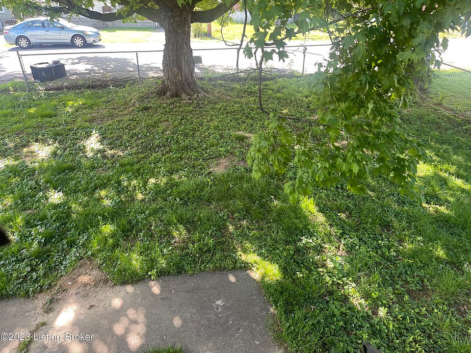 2nd image of 810 Cline St