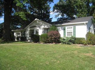 1915 21st St, Rock Island, IL 61201