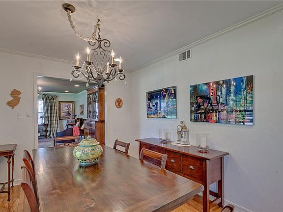 5th image of 1802 Dorchester Pl