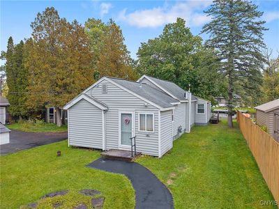 8392 Tuttle Rd, Bridgeport, NY, 13030