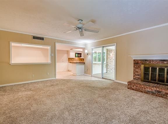 4th image of 1811 Addington Dr
