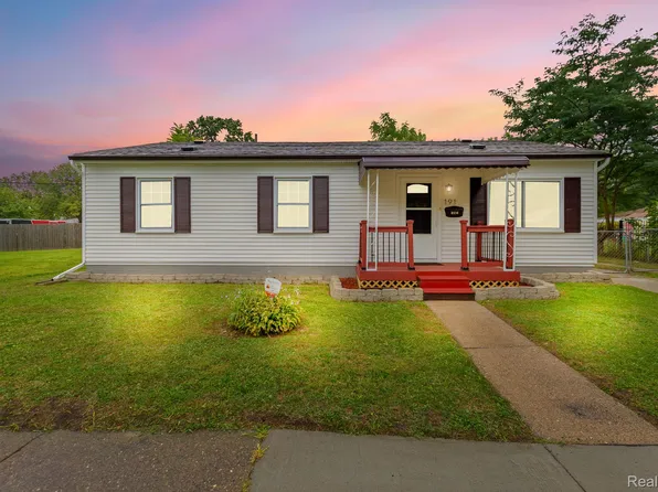 191 N Broadway St, Mount Clemens, MI 48043