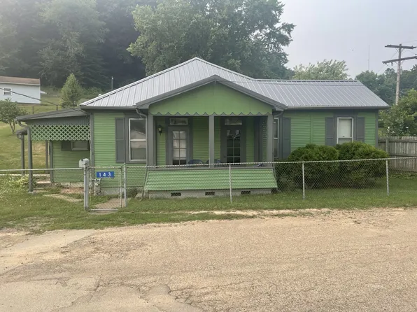 143 N Harper St, Nelsonville, OH 45764