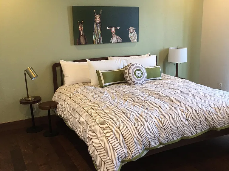 635 Clermont Cir — Photo 8