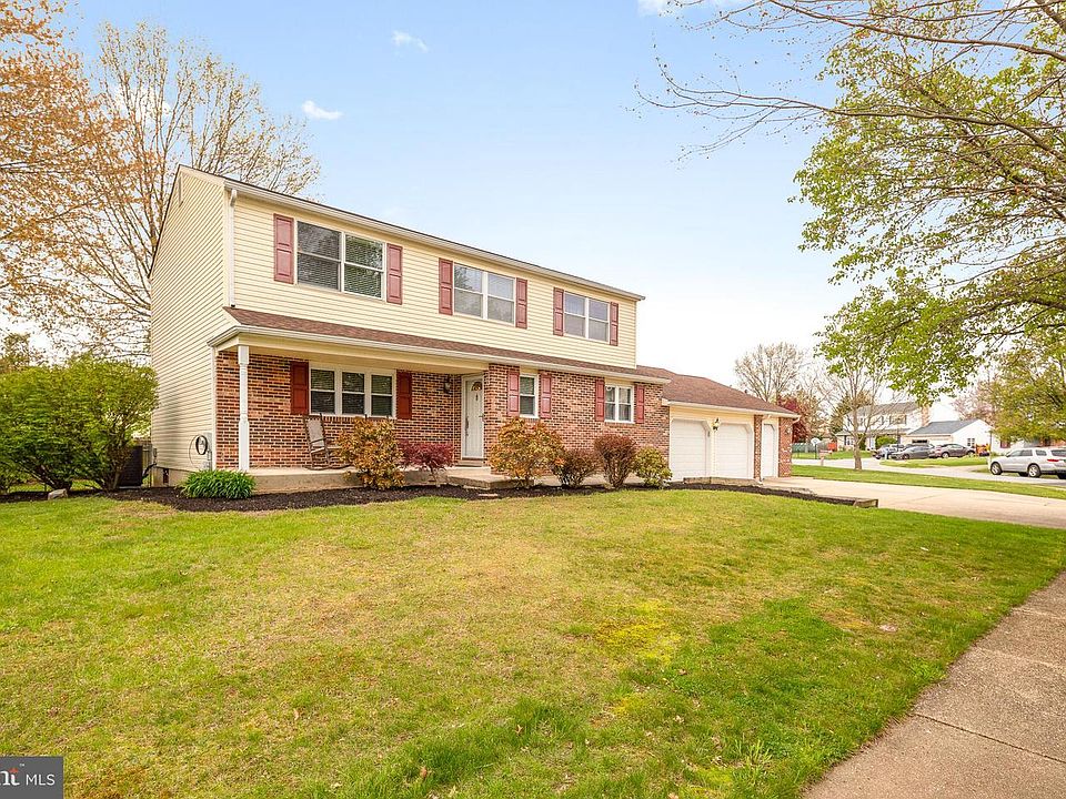 1st image of 230 Tinsley Ct