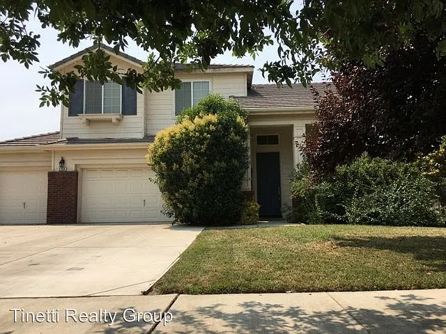 2304 River Rock Dr photo 1