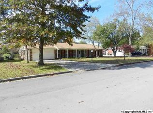 1411 Runnymead Ave SW, Decatur, AL 35601