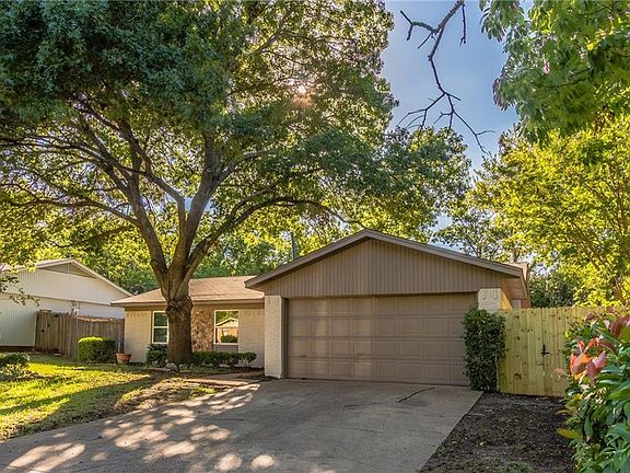 4th image of 1831 Whitecliff Dr