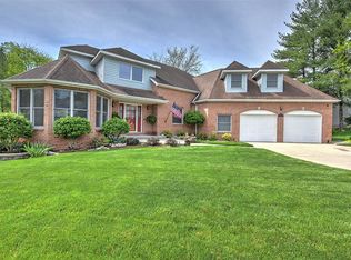 1141 Woodridge Ct, Decatur, IL 62526