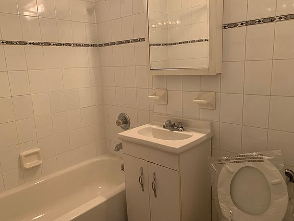 5th image of 200 W 18th St APT 7K