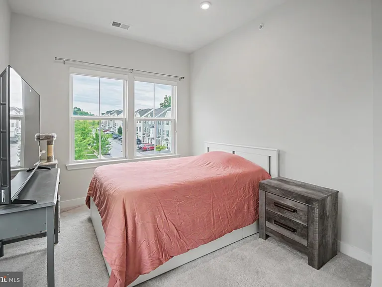 257 Sugar Maple Sq — Photo 15