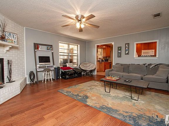 5th image of 3501 Lindenwood Dr
