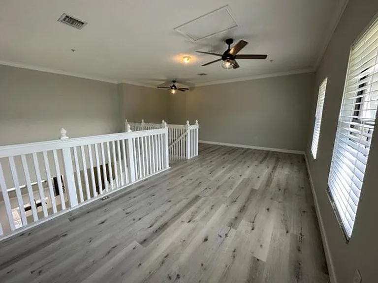 917 Waterside Ln #203 — Photo 13