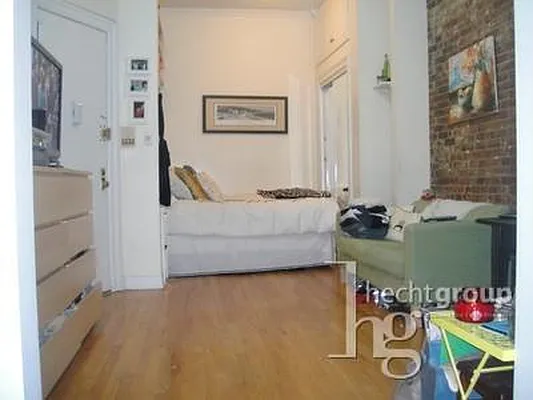 Rented by Hecht Group | media 17